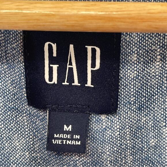 GAP Linen Blend Blue Chambray Relaxed Fit Button Down Shirt Size Medium - Picture 9 of 12